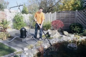 The Best Pond Vacuum Cleaners For Clearing Your Garden Ponds in 2022